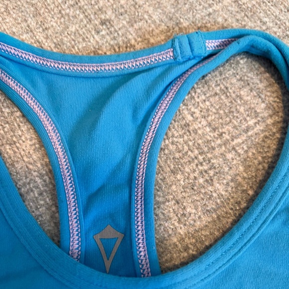 3 Girls Tanks - Ivivva Size 6 (girls) - Picture 4 of 6